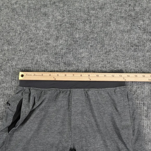 Lululemon T.H.E. Short Linerless Mens Small Gray Heather Athletic Training Gym - Picture 7 of 8